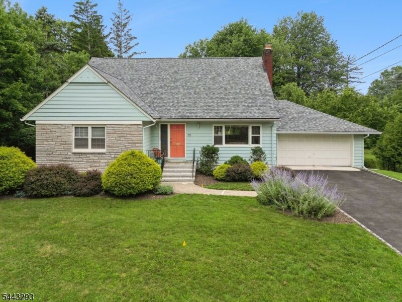Property Photo:  70 Kingwood Dr  NJ 07424 