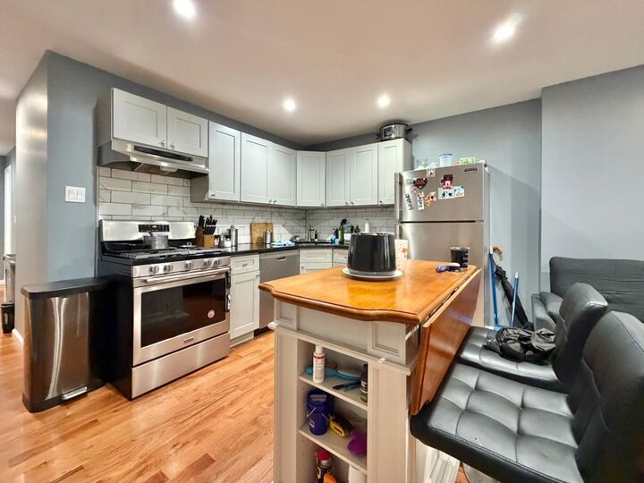 Property Photo:  169 Belmont Ave 1  NJ 07304 