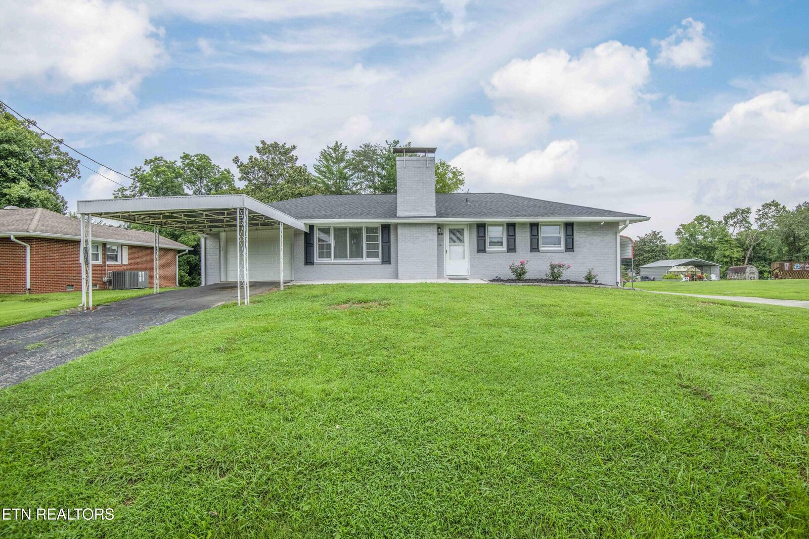 Property Photo:  107 Hillcrest Lane  TN 37763 