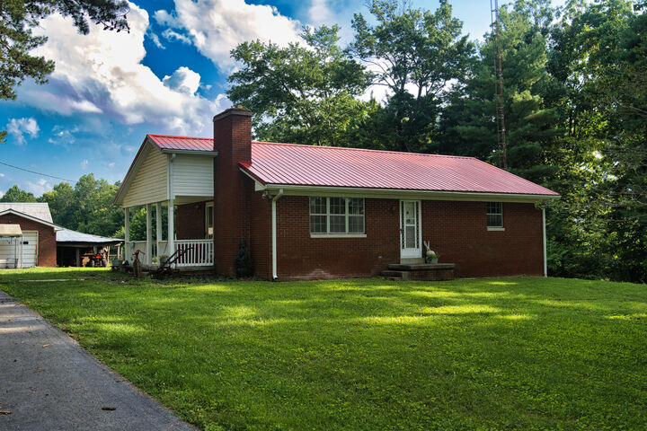 Property Photo: 1321 Ky-80 KY 42565