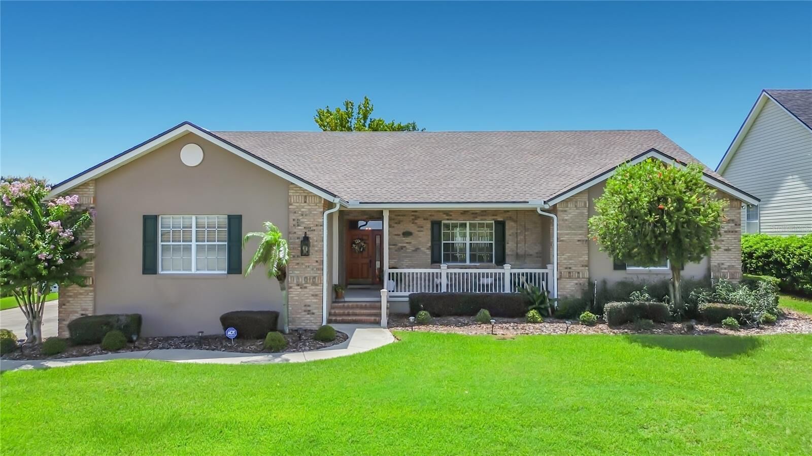 Property Photo:  1953 Viewpoint Landings Road  FL 33810 