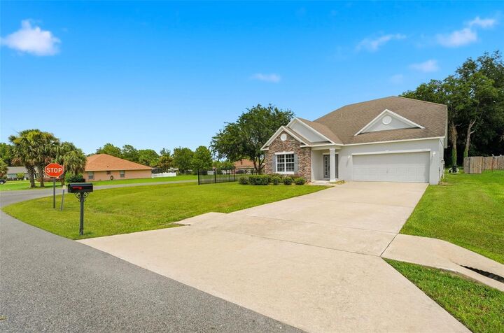Property Photo:  11661 SW 56th Terrace  FL 34476 