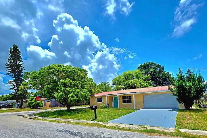 Property Photo:  3150 Fairmount Drive  FL 34691 