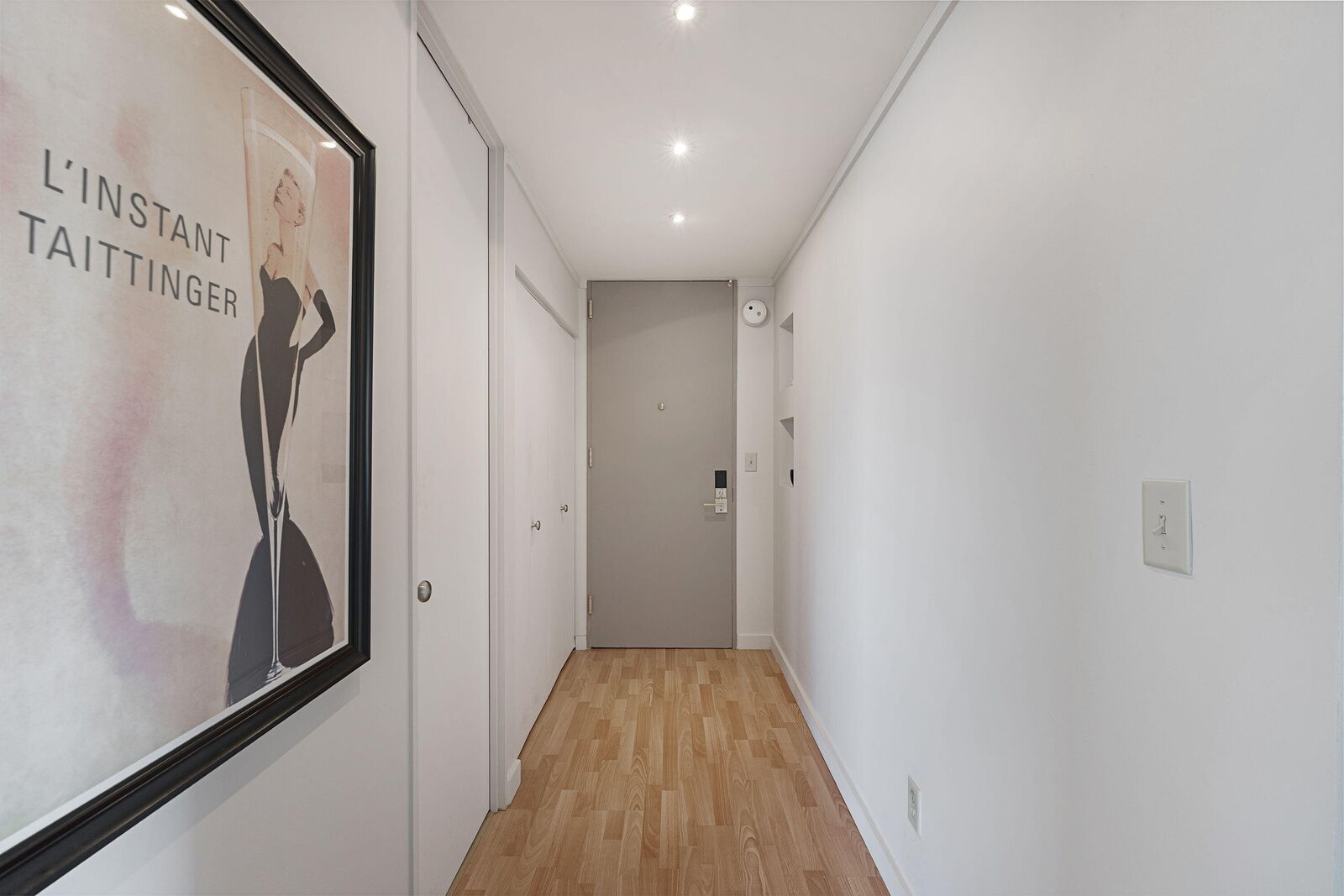 Property Photo: 929 N Astor St WI 53202