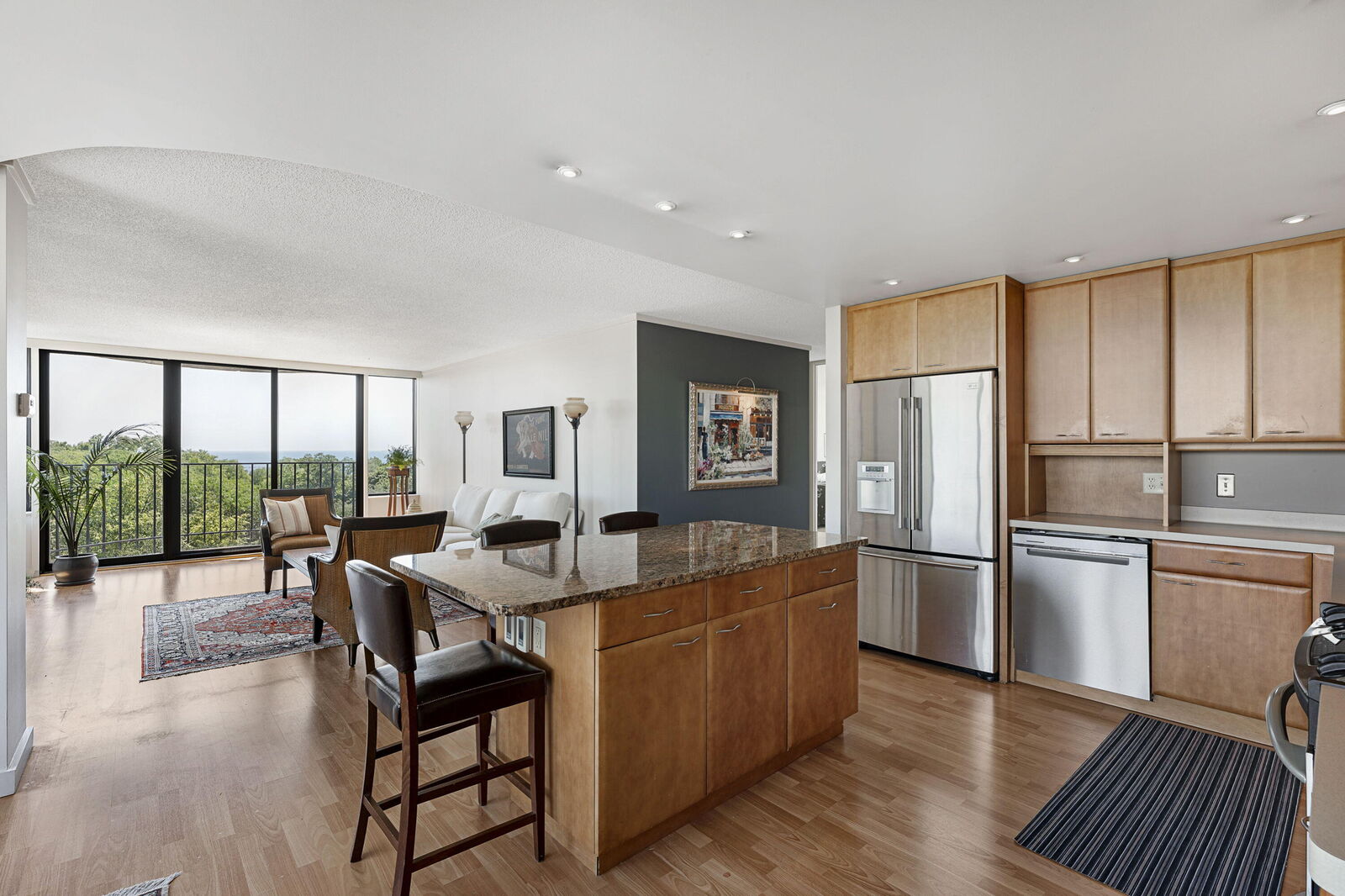 Property Photo:  929 N Astor St  WI 53202 