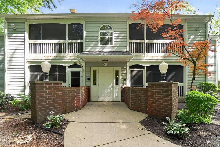 Property Photo: 609 Curzon Court MI 48843