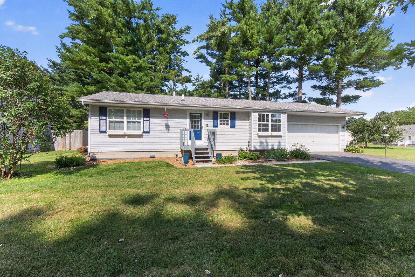 Property Photo:  10224 Mizzen Lane  MI 49272 