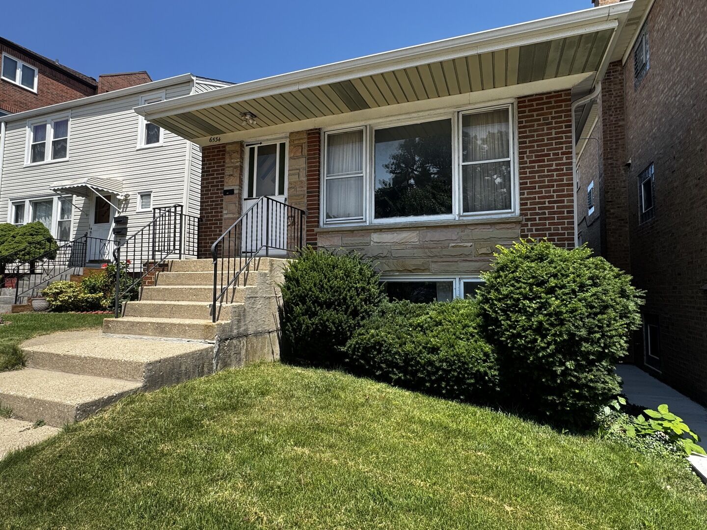 Property Photo:  6534 Gunnison Street  IL 60706 