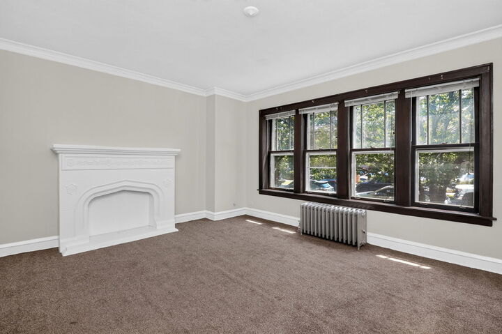 Property Photo: 5644-46 W Melrose Street IL 60634