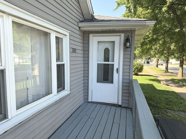 Property Photo: 355 N Walnut Street IL 60950