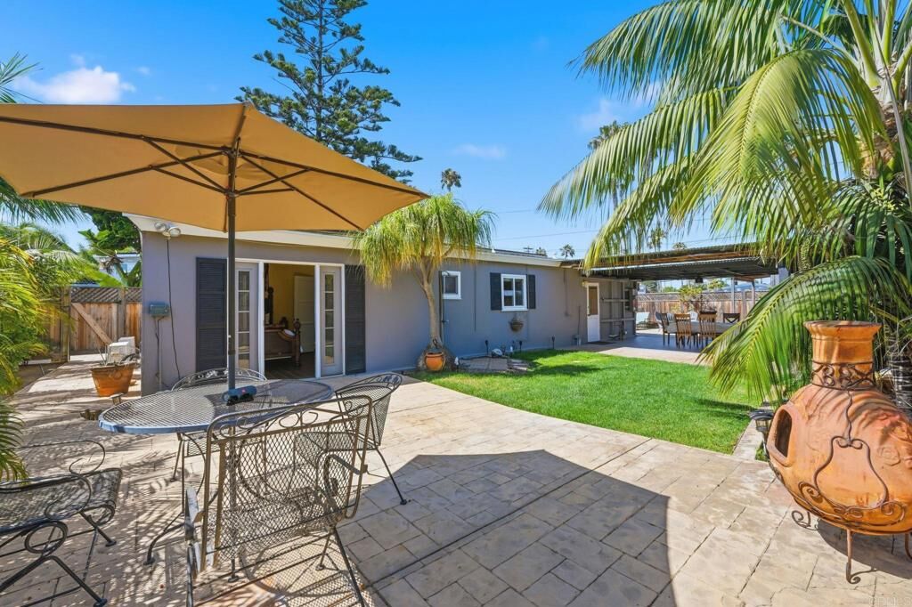 Property Photo:  311 Eaton Street  CA 92054 