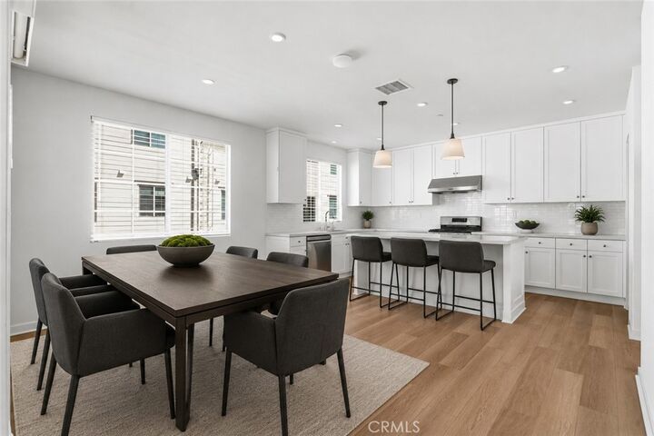 Property Photo:  723 Spring Garden  CA 92618 