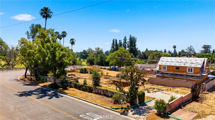 Property Photo: 1384 E Calaveras CA 91001