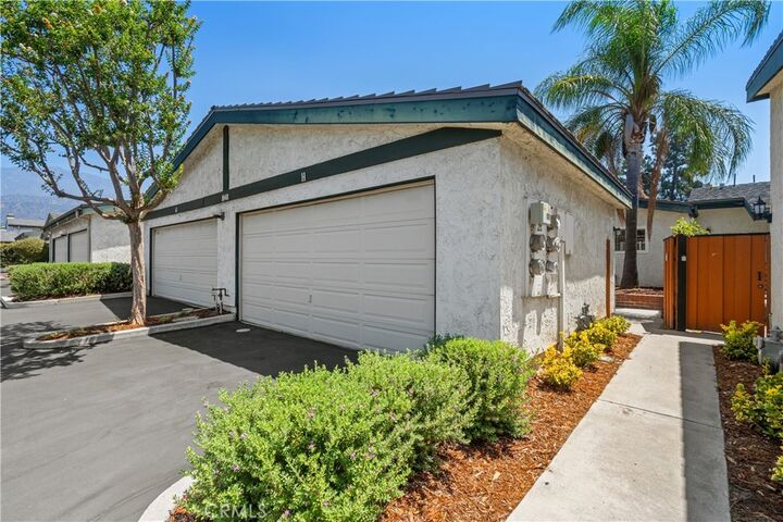 Property Photo: 1048 Royal Oaks H CA 91016