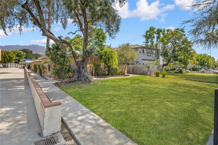 Property Photo:  905 W Huntington Drive  CA 91007 