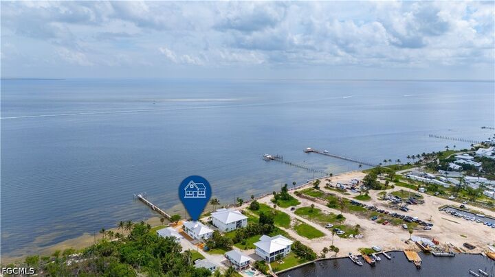 Property Photo: 8550 Ebbtide Way FL 33922