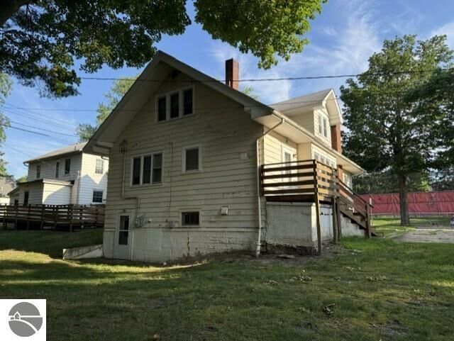 Property Photo: 707 W Center Street MI 48801
