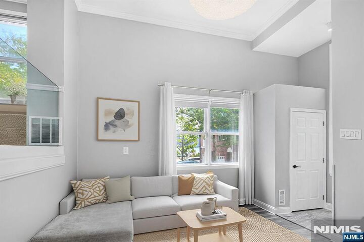 Property Photo:  263 Halfmoon Court  NJ 07093 