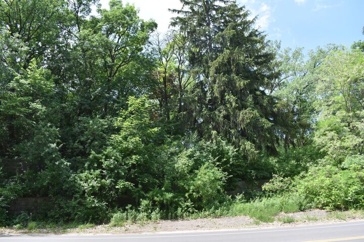 Property Photo:  5500 Rowland Road  MN 55343 