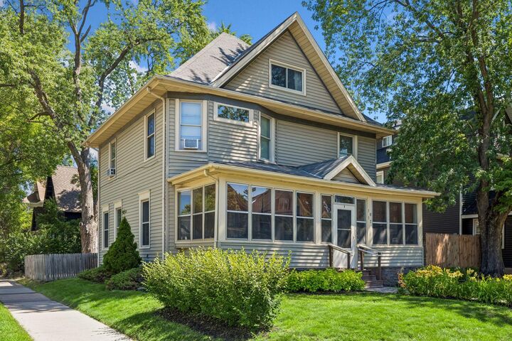 Property Photo:  1817 Dayton Avenue  MN 55104 