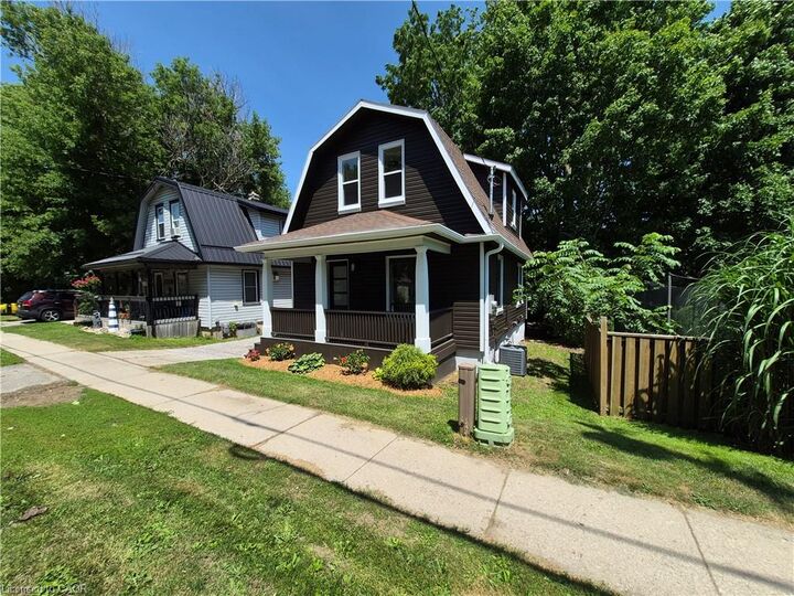 Property Photo: 217 Queen Street N ON N3Y 3Y8