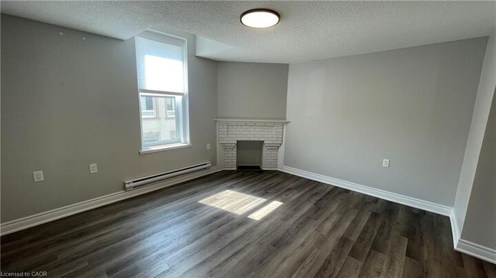 Property Photo:  69 East Main Street 204  ON L3B 3W4 