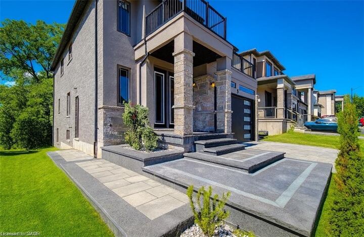 Property Photo: