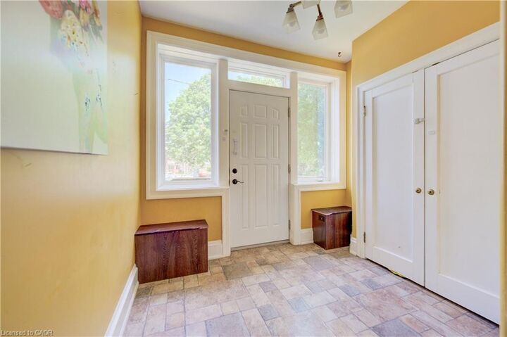 Property Photo: 59 West Avenue ON N2M 1X4
