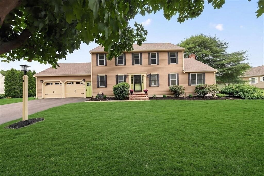 Property Photo: 105 Liberty Bell MA 02189