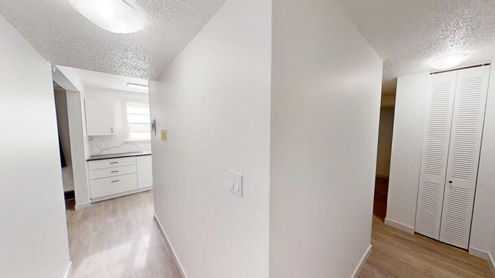Property Photo:  9515 100 Avenue 101  AB T8V 0S8 
