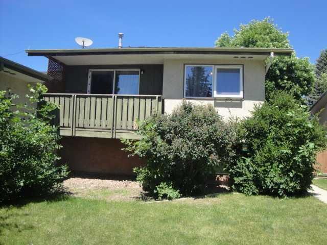 Property Photo: 39 Meadowlark Boulevard N AB T1H 4R4