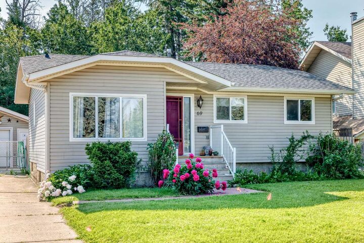 Property Photo: 69 Gregson Crescent AB T4P 2K3