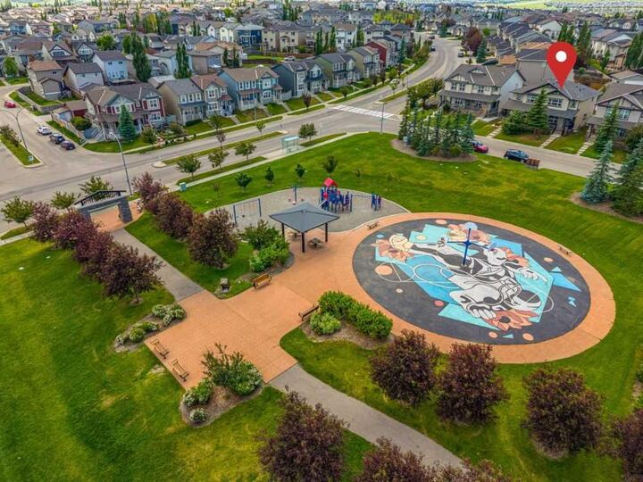 Property Photo: 15 Panora Square NW AB T3K 0R8