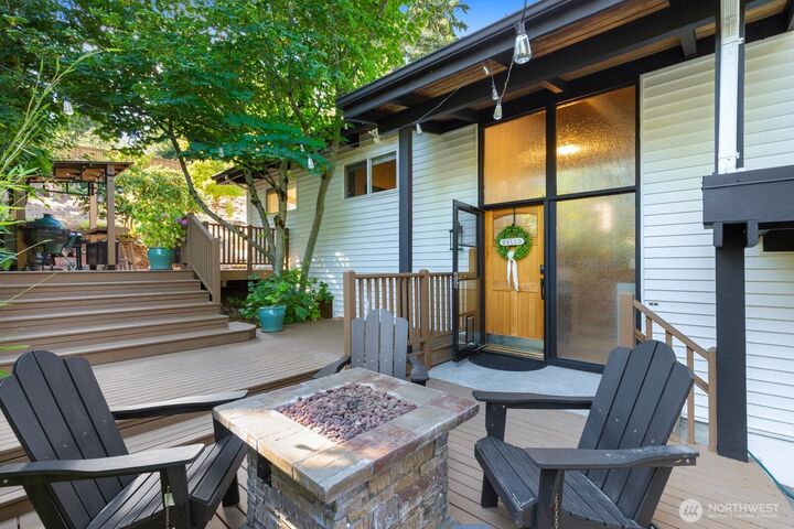 Property Photo: 11123 34th Place SW WA 98146