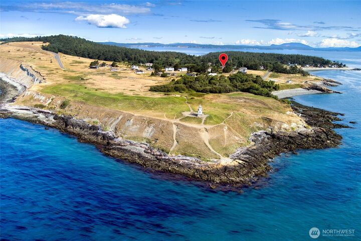 Property Photo: 86 Lighthouse Lane WA 98250