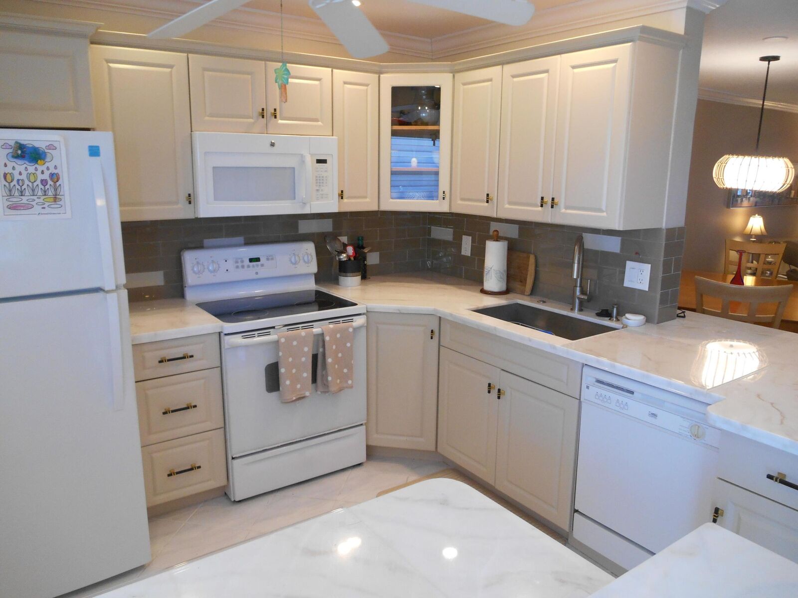 Property Photo: 2615 NE 1st Court 406 FL 33435
