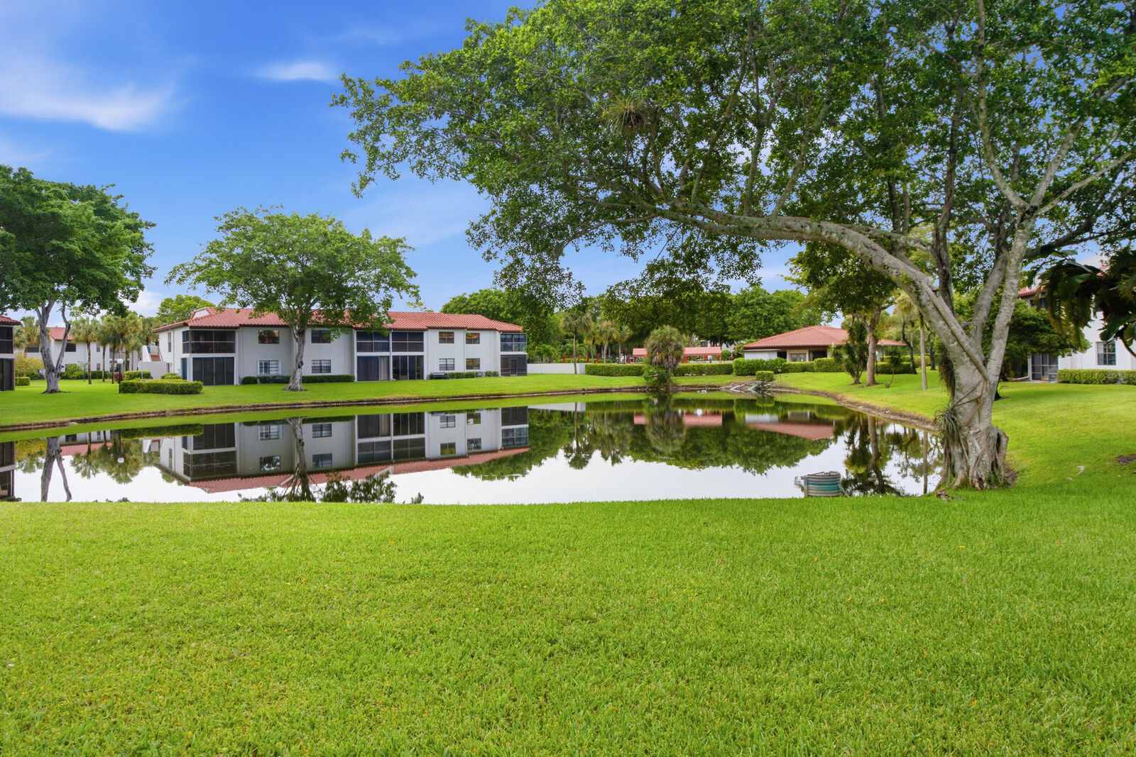 Property Photo: 9232 Cypress Lane 2G FL 33433