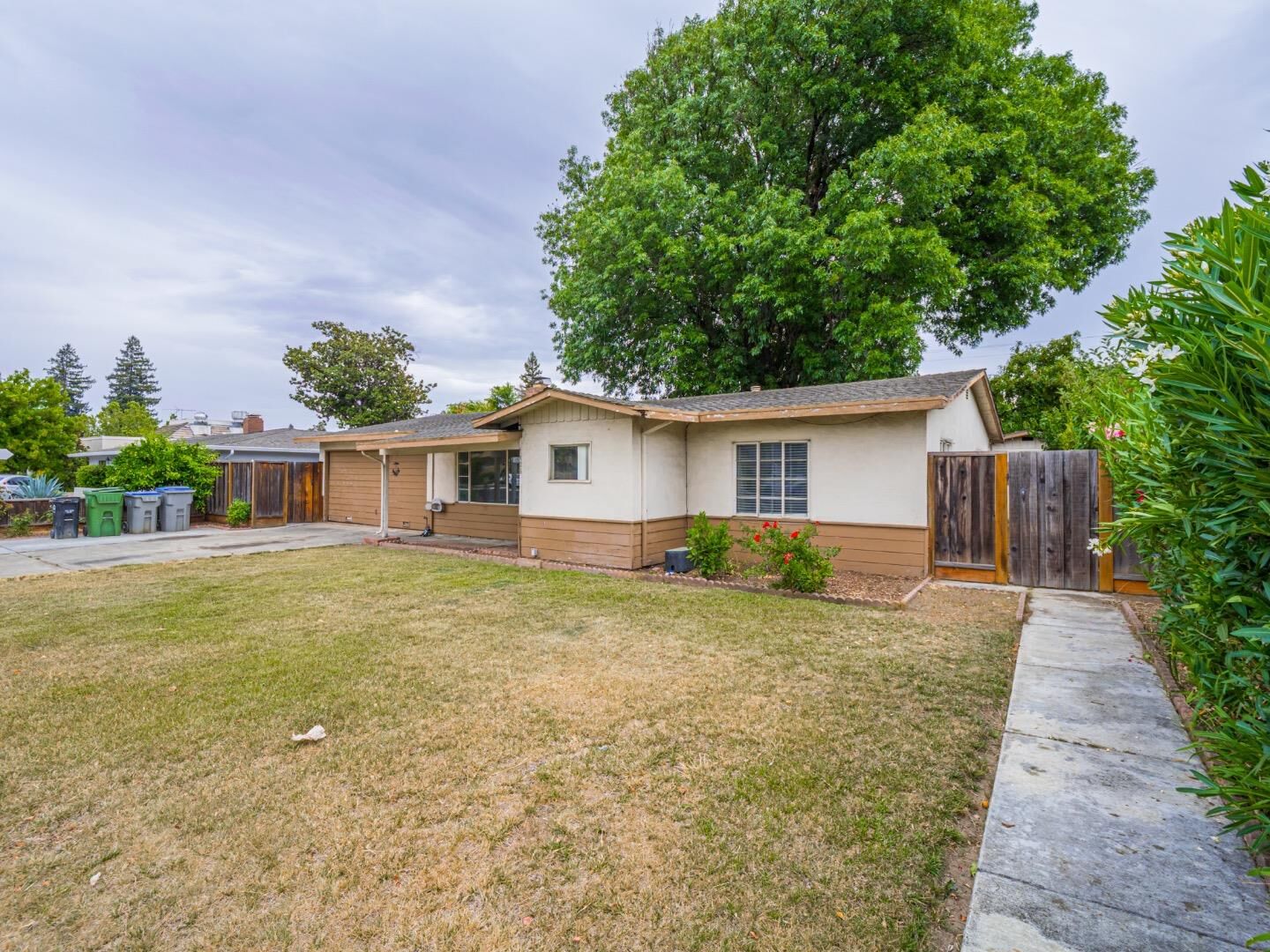 Property Photo:  1436 Saratoga Avenue  CA 95129 