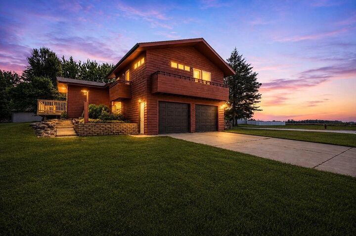 Property Photo: 550 Tamarack Road WI 53588