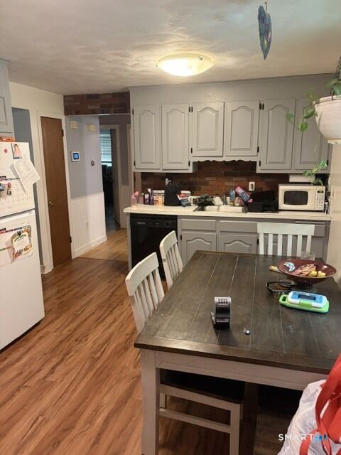 Property Photo:  1945 West Street  CT 06489 