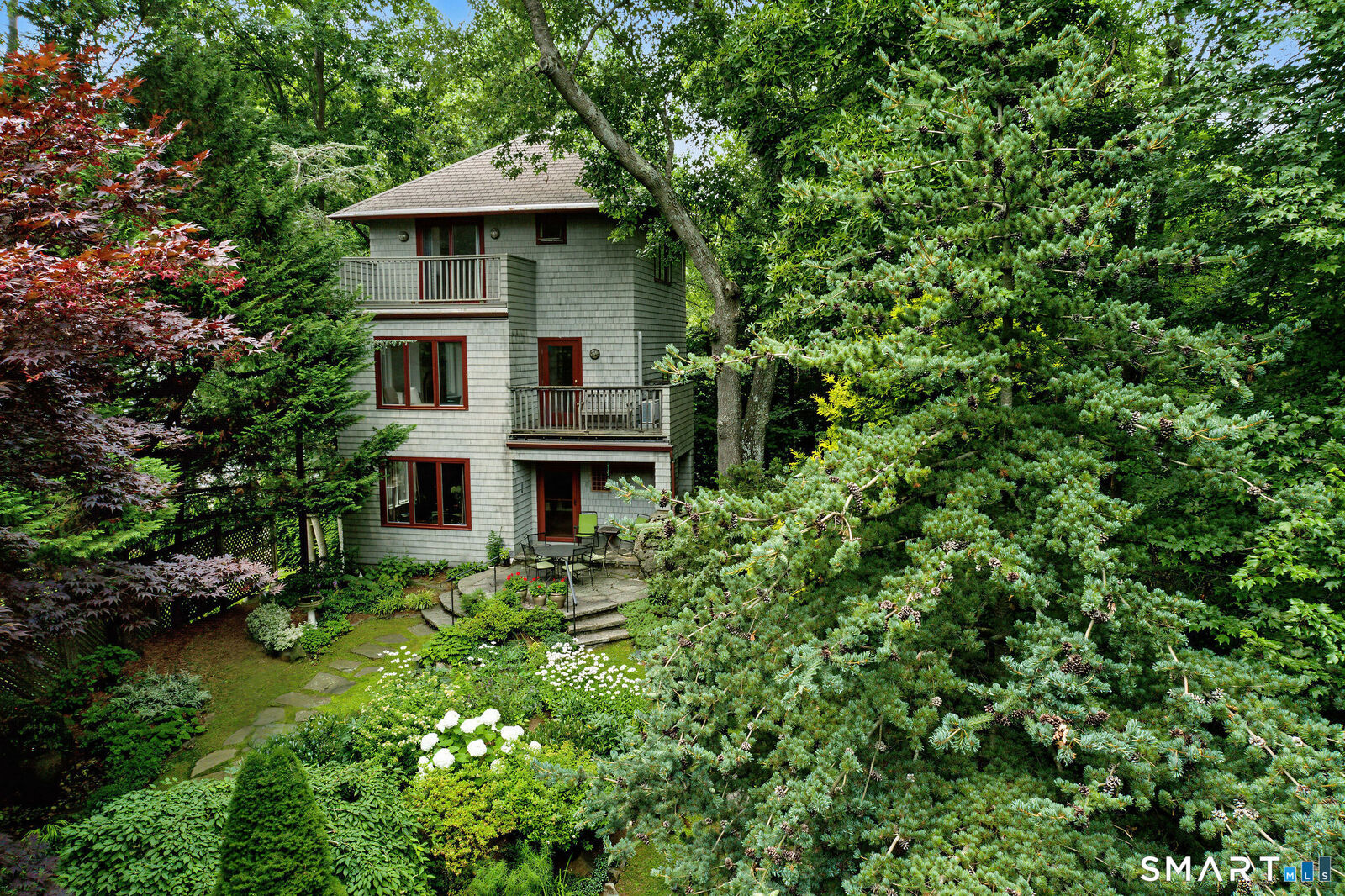 Property Photo: 33 Madison Avenue CT 06443
