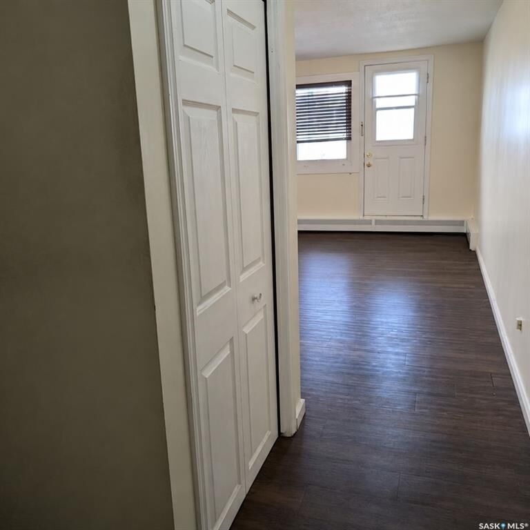 Property Photo: 2157 Rae Street 10 SK S4T 2E8