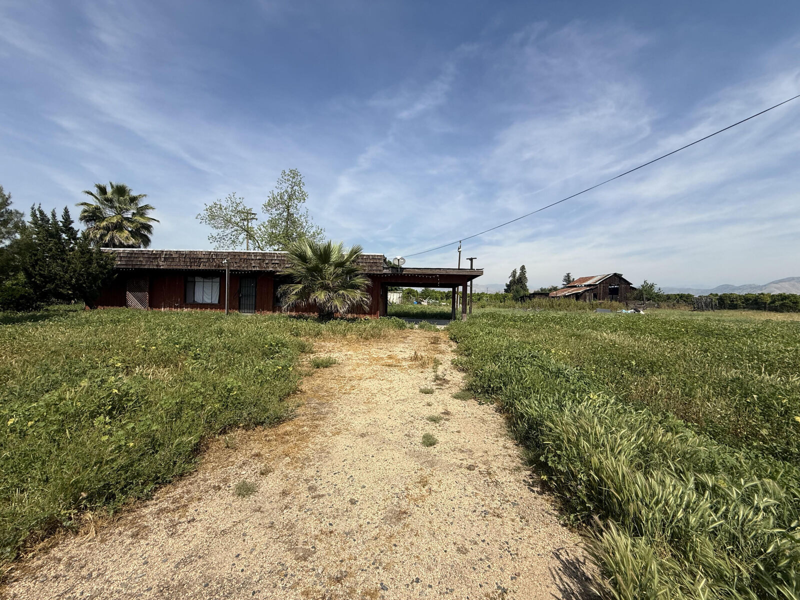 Property Photo: 20328 Avenue 344 CA 93286