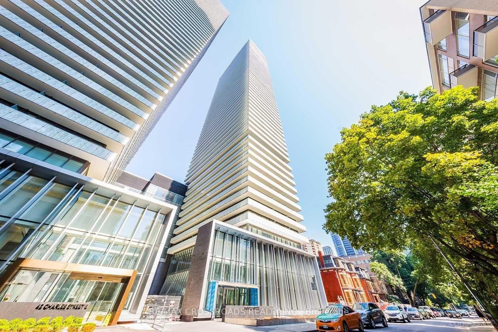 Property Photo:  50 Charles Street E 3205  ON M4Y 0C3 