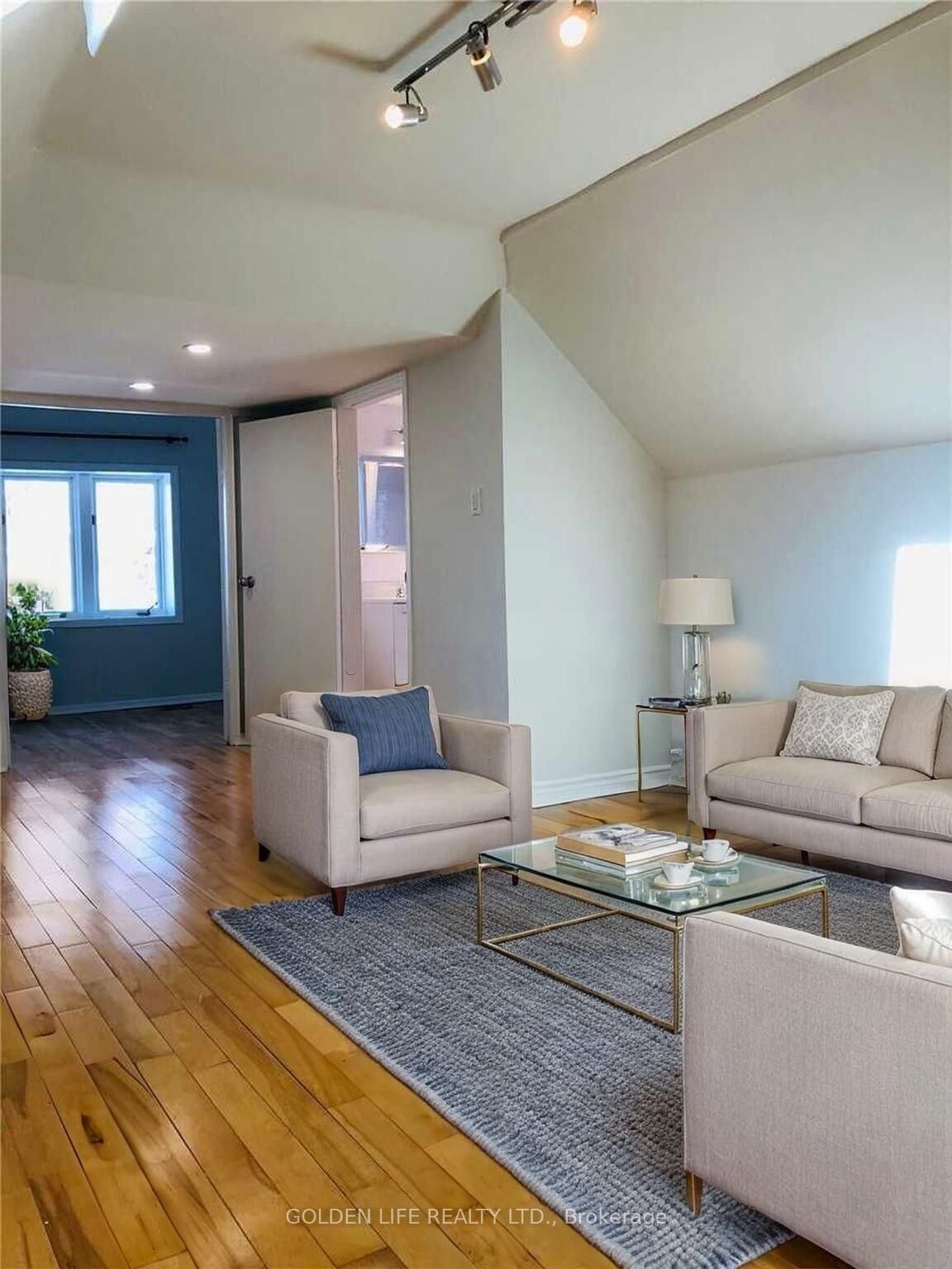 Property Photo:  27 Rivercourt Boulevard Upper  ON M4J 3A3 