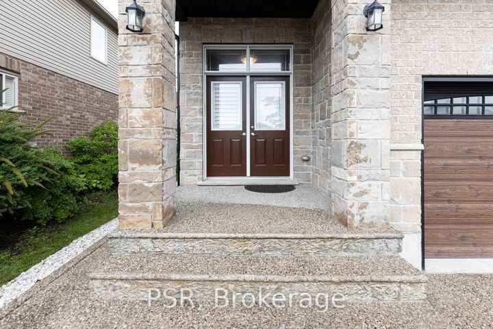 Property Photo:  540 Landgren Court  ON N2A 4J7 