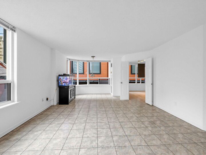 Property Photo: 25 Maitland Street 210 ON M4Y 2W1