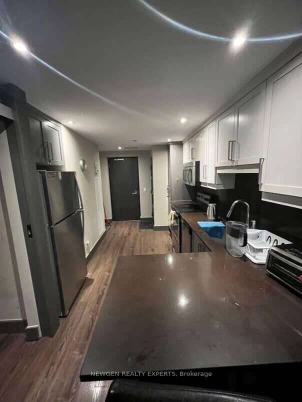 Property Photo:  330 Phillip Street N206  ON N2L 3W9 