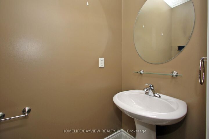 Property Photo: 572 Country Glen Road ON L6B 1E8