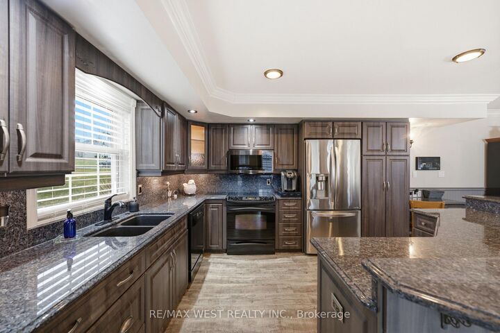 Property Photo: 17 Forest Hill Drive ON K9A 4J9